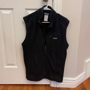 Large Patagonia black vest